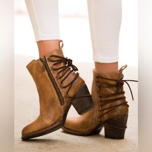 BED STU Sz 6.5 Blaire Stacked Heel Zipper Lace Up Back Ankle Booties Tan Rustic